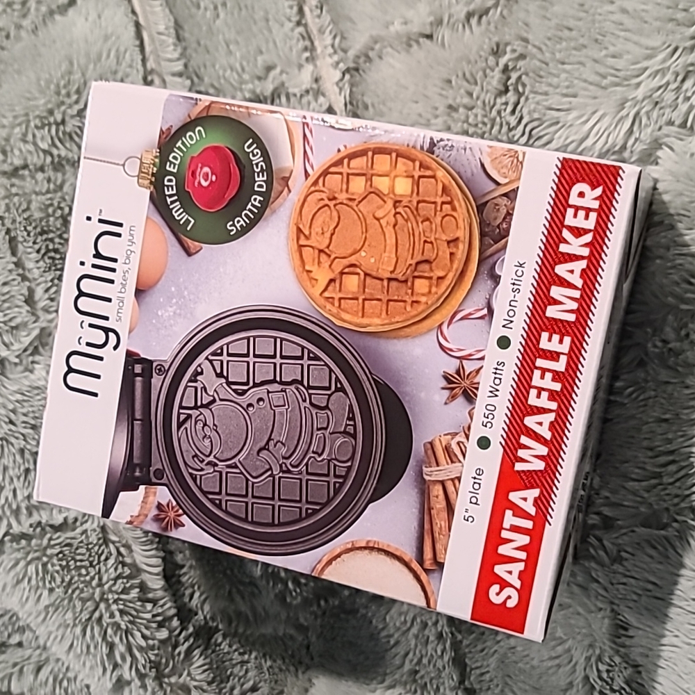 MyMini Santa Waffle Maker